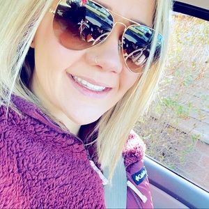 Meet your Posher, Nickole